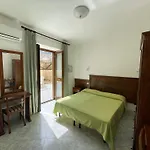 Apartment Andrea A Mare *