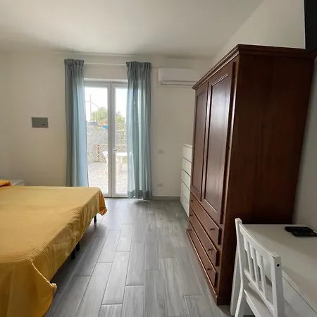 Andrea A Mare * Forio (Isola d'Ischia)